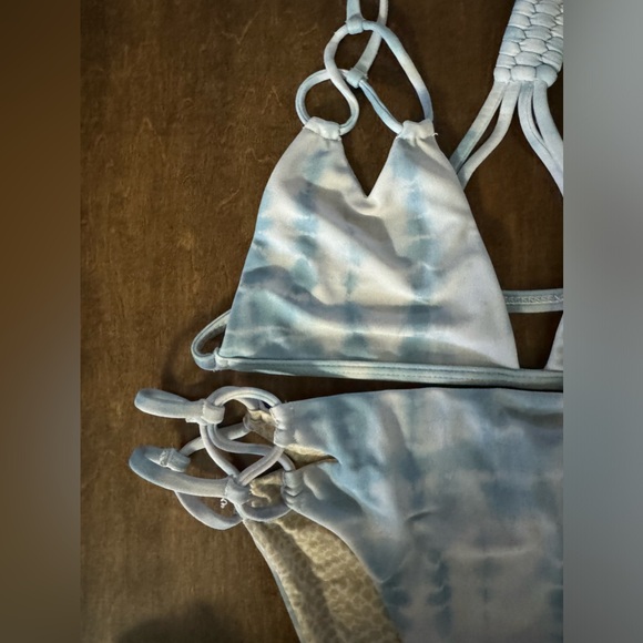 EUC P/S ACACIA BIKINI IN SHIBORI TOP/P, BOTTOM/S - Picture 4 of 6